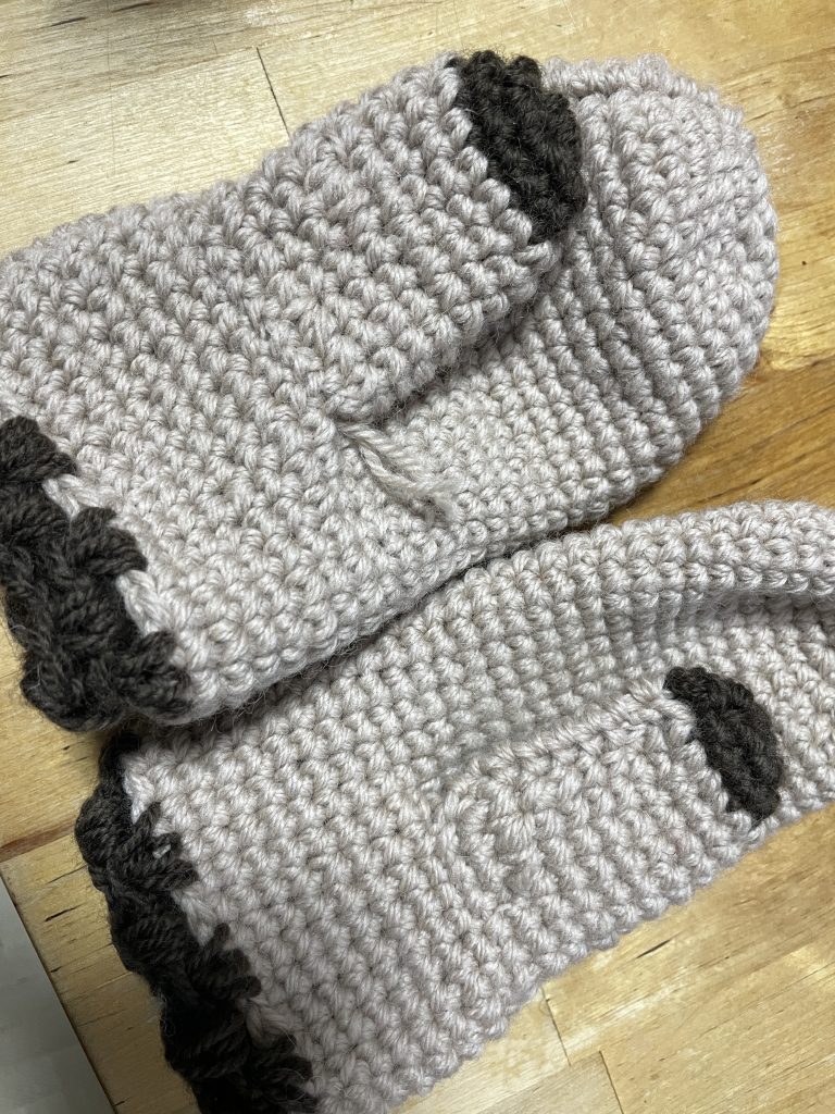 娘の作った手編みの手袋